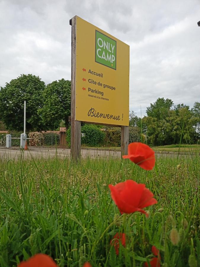 Onlycamp Camping Le Champ D'Ete Reyssouze Bagian luar foto