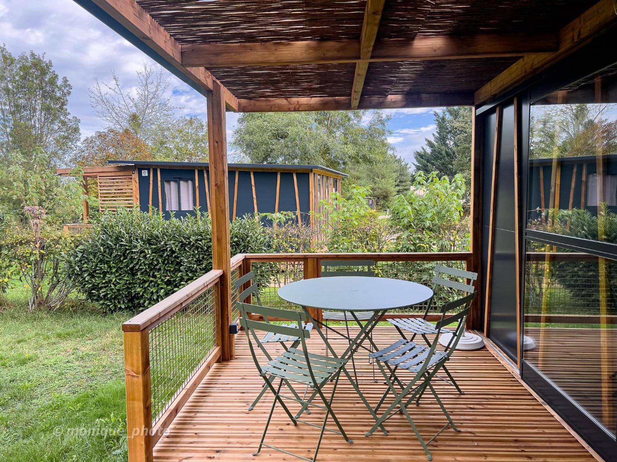 Onlycamp Camping Le Champ D'Ete Reyssouze Bagian luar foto