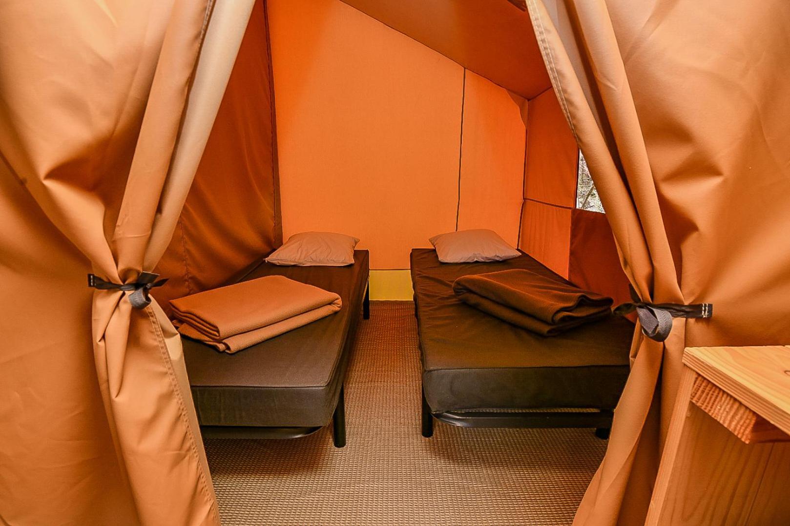 Onlycamp Camping Le Champ D'Ete Reyssouze Bagian luar foto