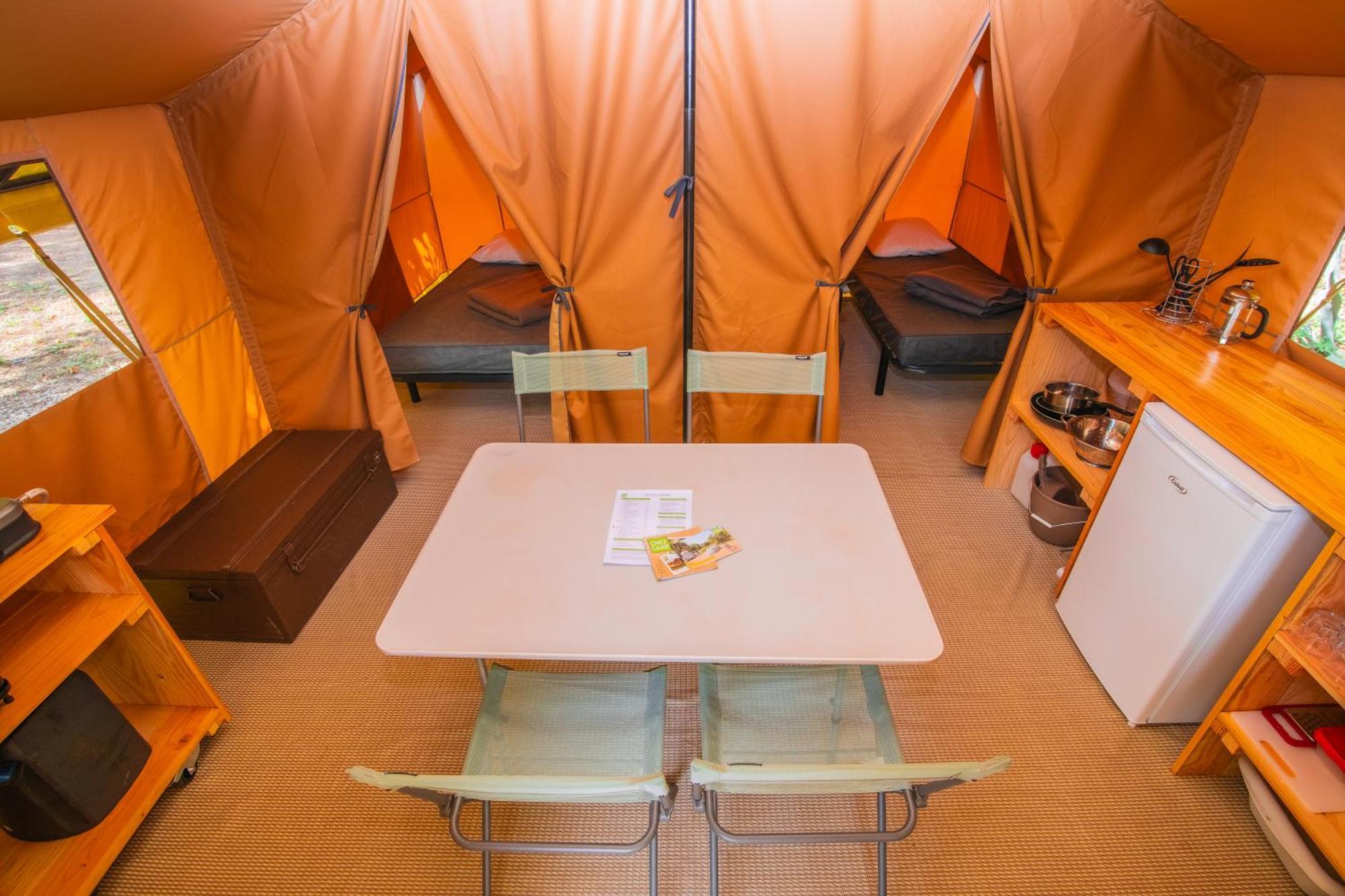 Onlycamp Camping Le Champ D'Ete Reyssouze Bagian luar foto
